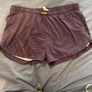 Lucy running shorts large